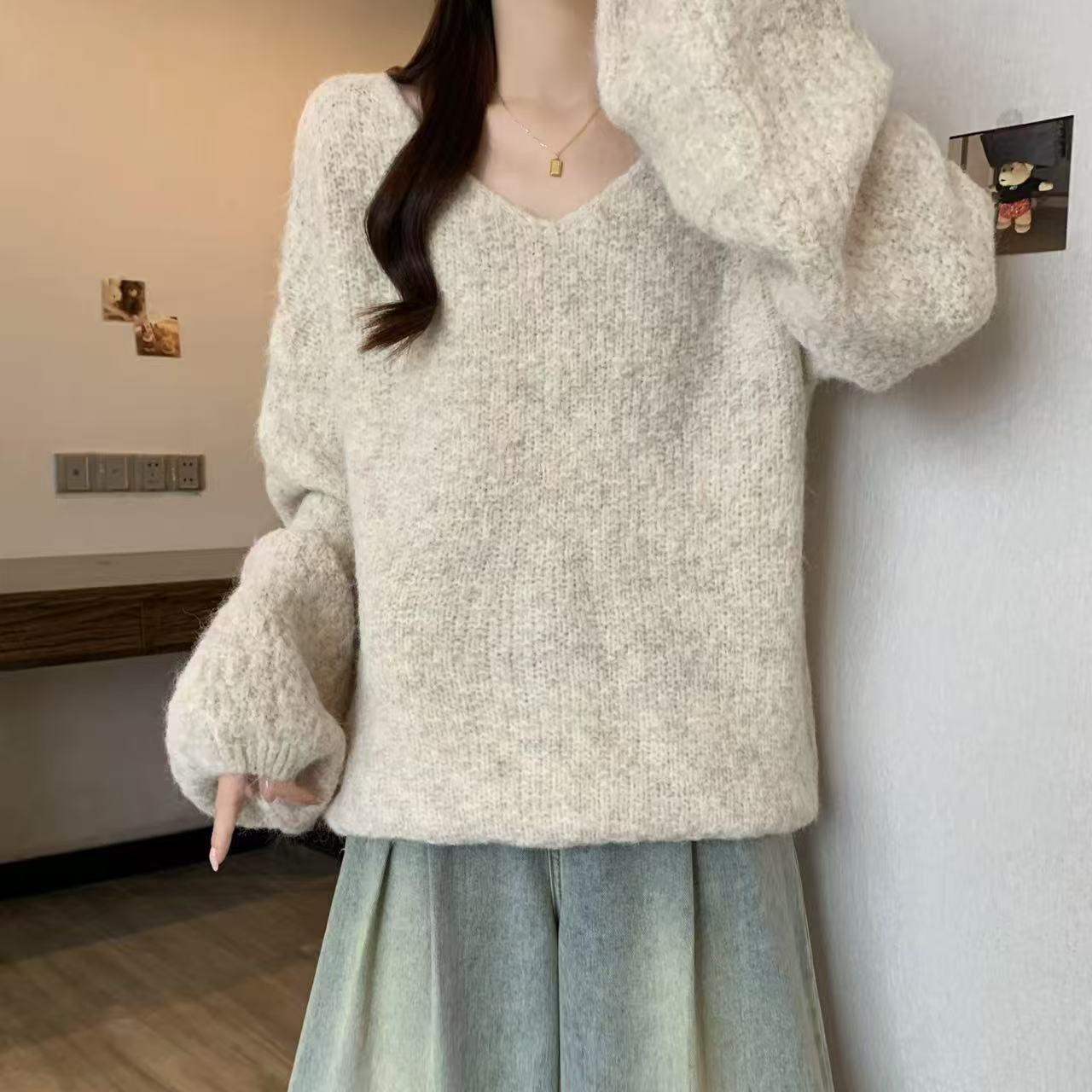 ベージュ