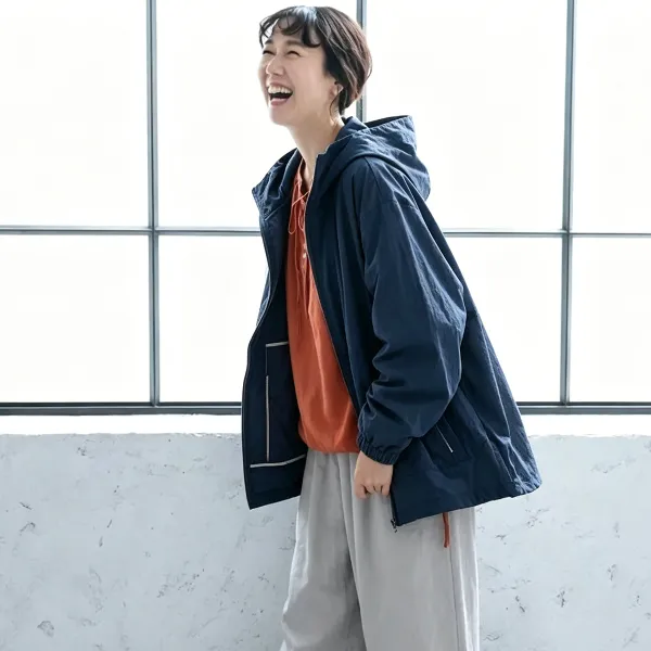 ネイビー