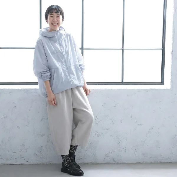 ブルー