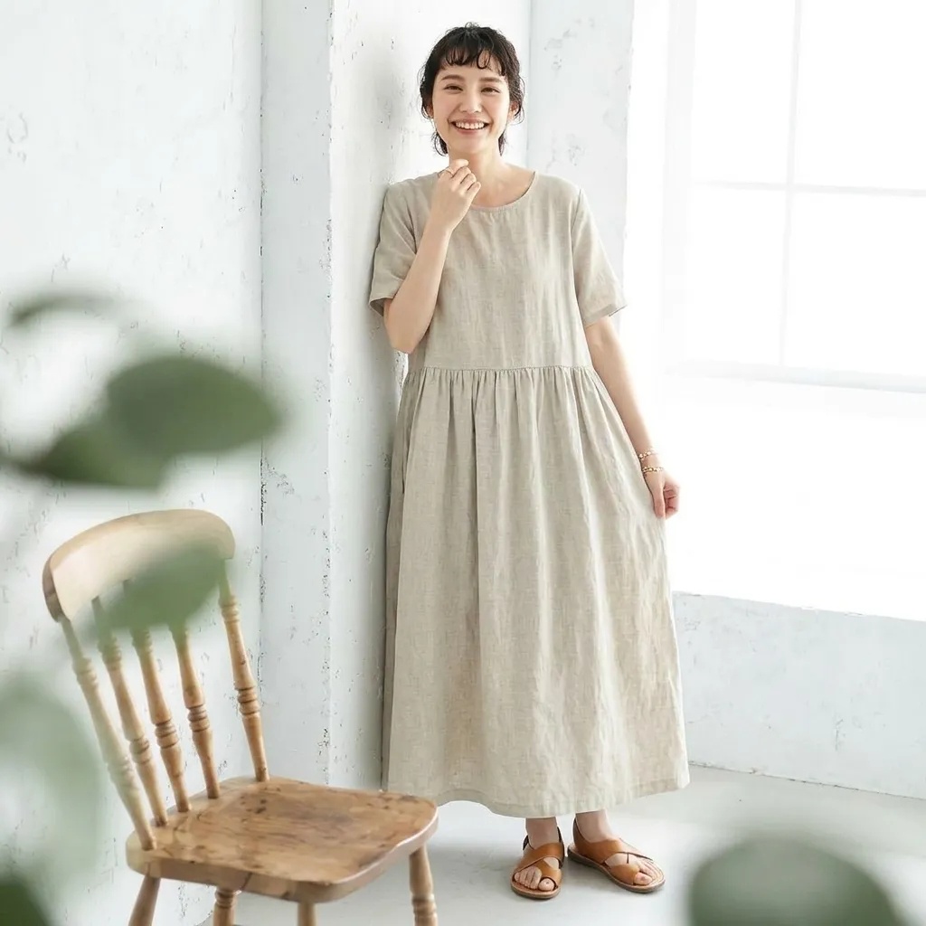 ベージュ
