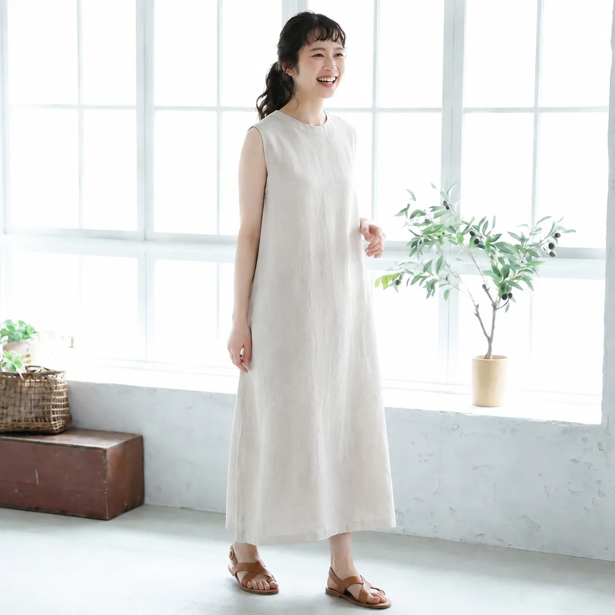 ベージュ