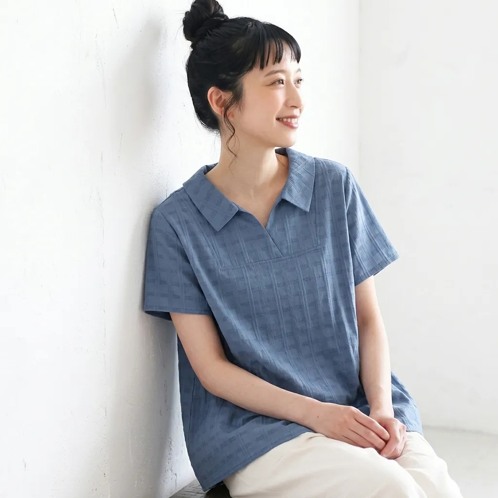 ブルー