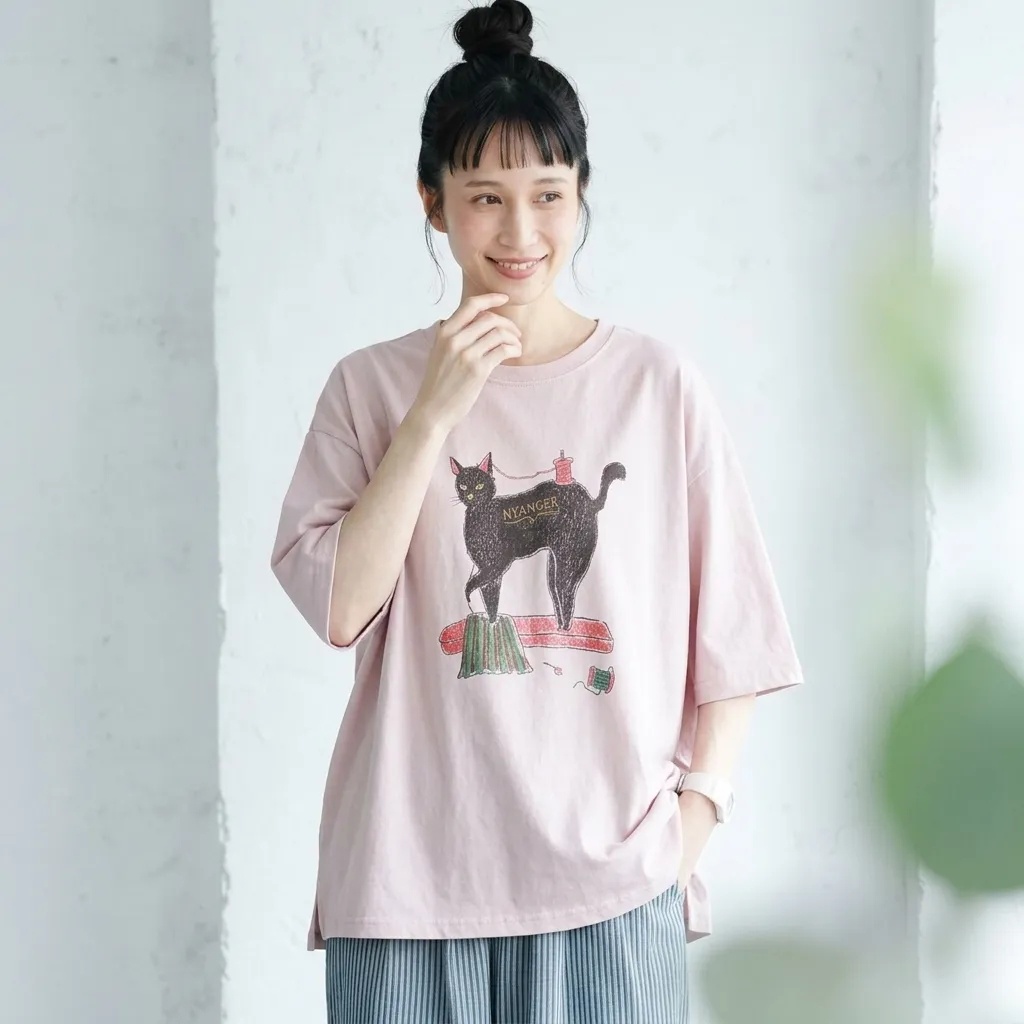 ピンク