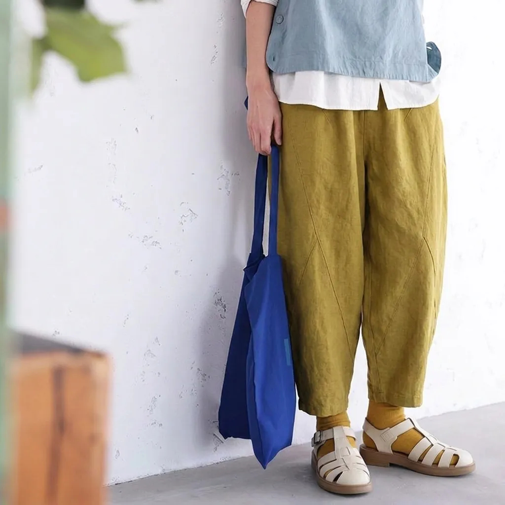 イエロー